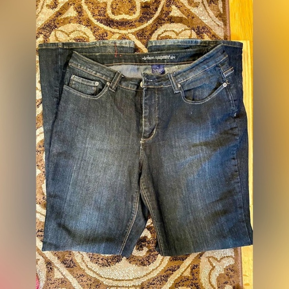 Y2K, B.u.m Equipment jeans 👖w/ stretch, front & back pocket.  💙
